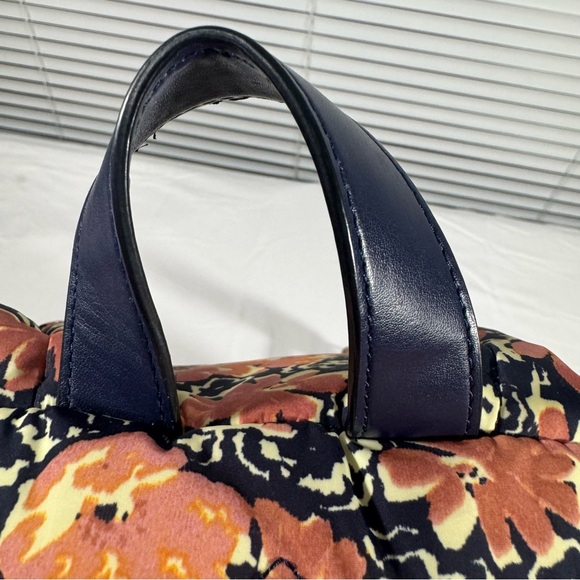 Marc Jacobs Backpack - Quilted Floral Nylon - Pink and Blue Excellent Condition - Picture 4 of 15